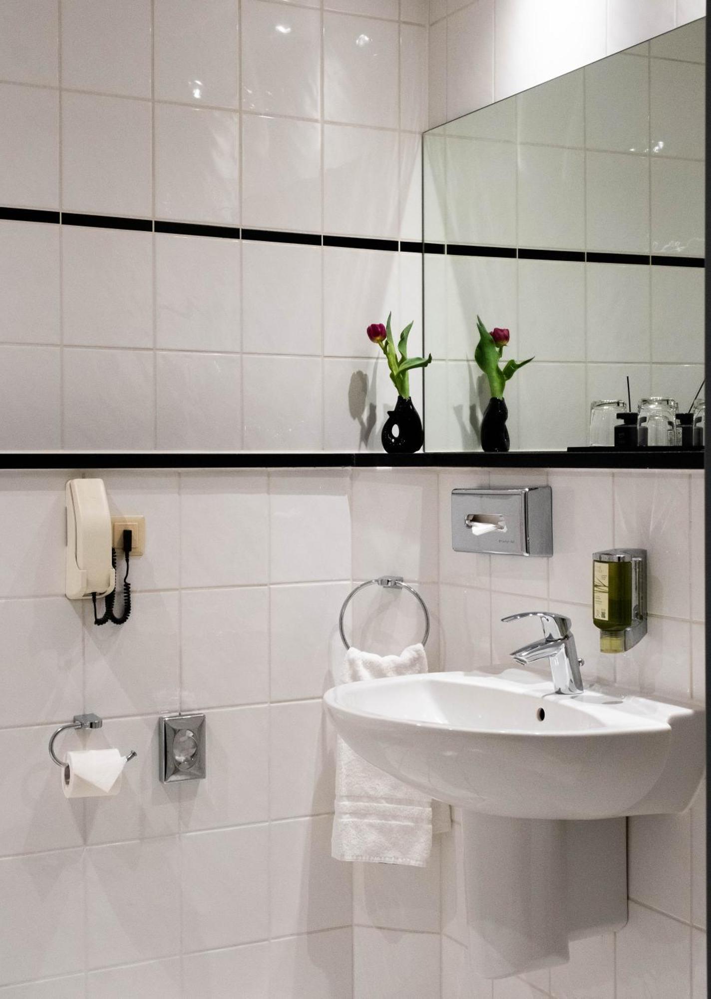 ויינהיים Hotel Ottheinrich מראה חיצוני תמונה