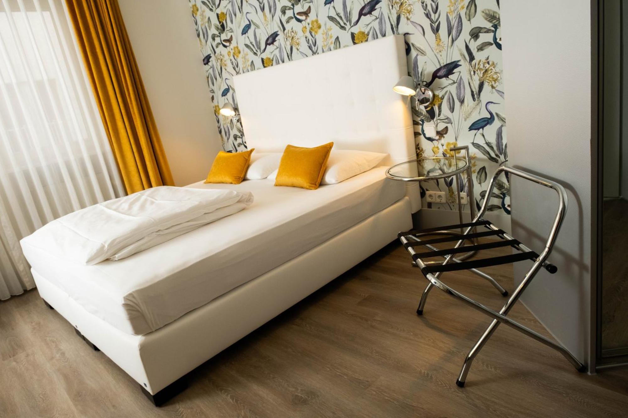 ויינהיים Hotel Ottheinrich מראה חיצוני תמונה