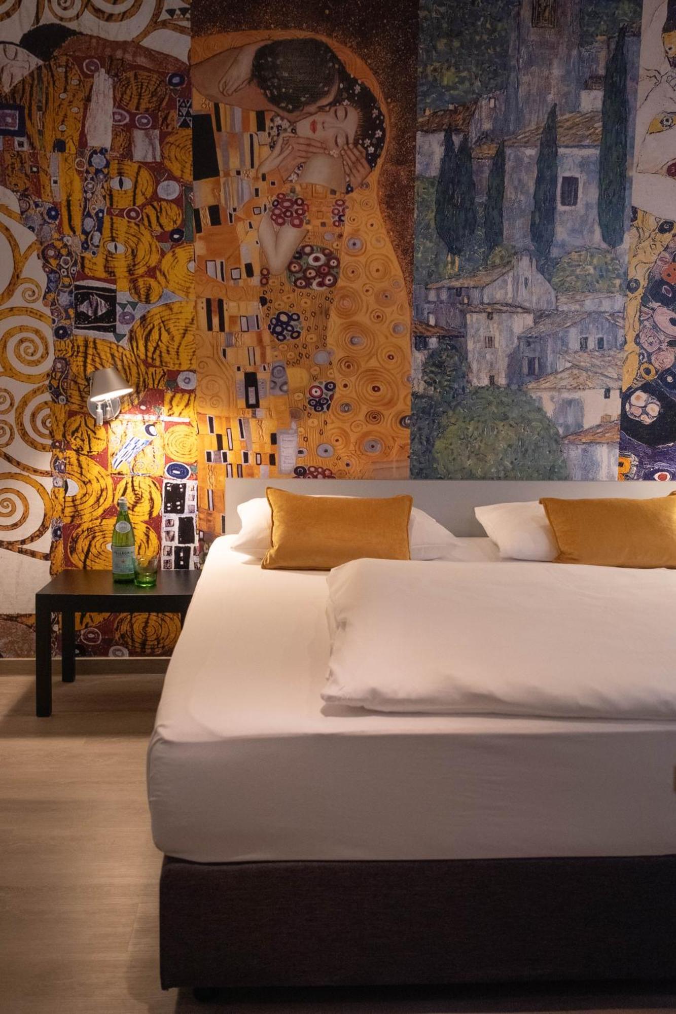 ויינהיים Hotel Ottheinrich מראה חיצוני תמונה