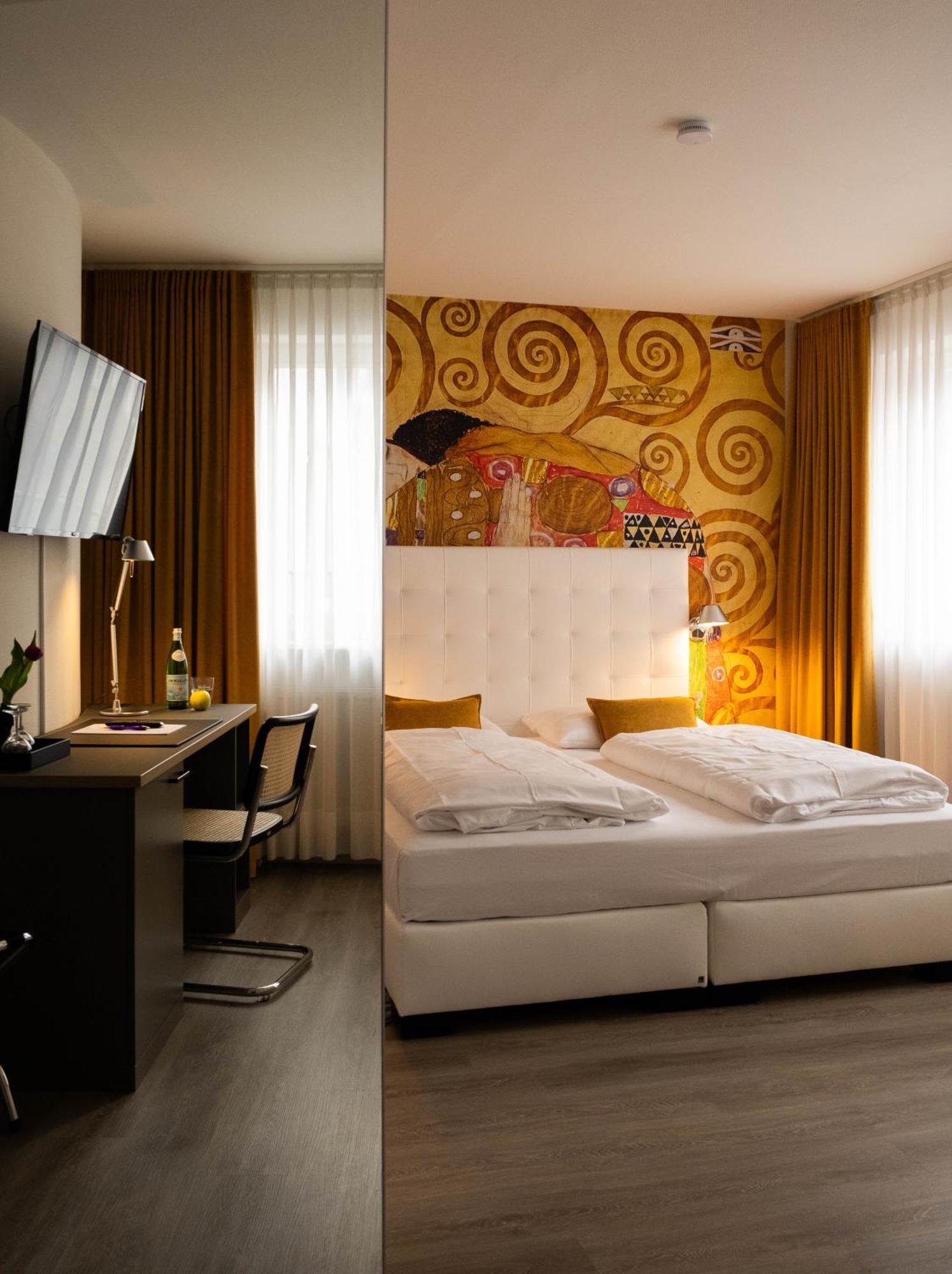 ויינהיים Hotel Ottheinrich מראה חיצוני תמונה